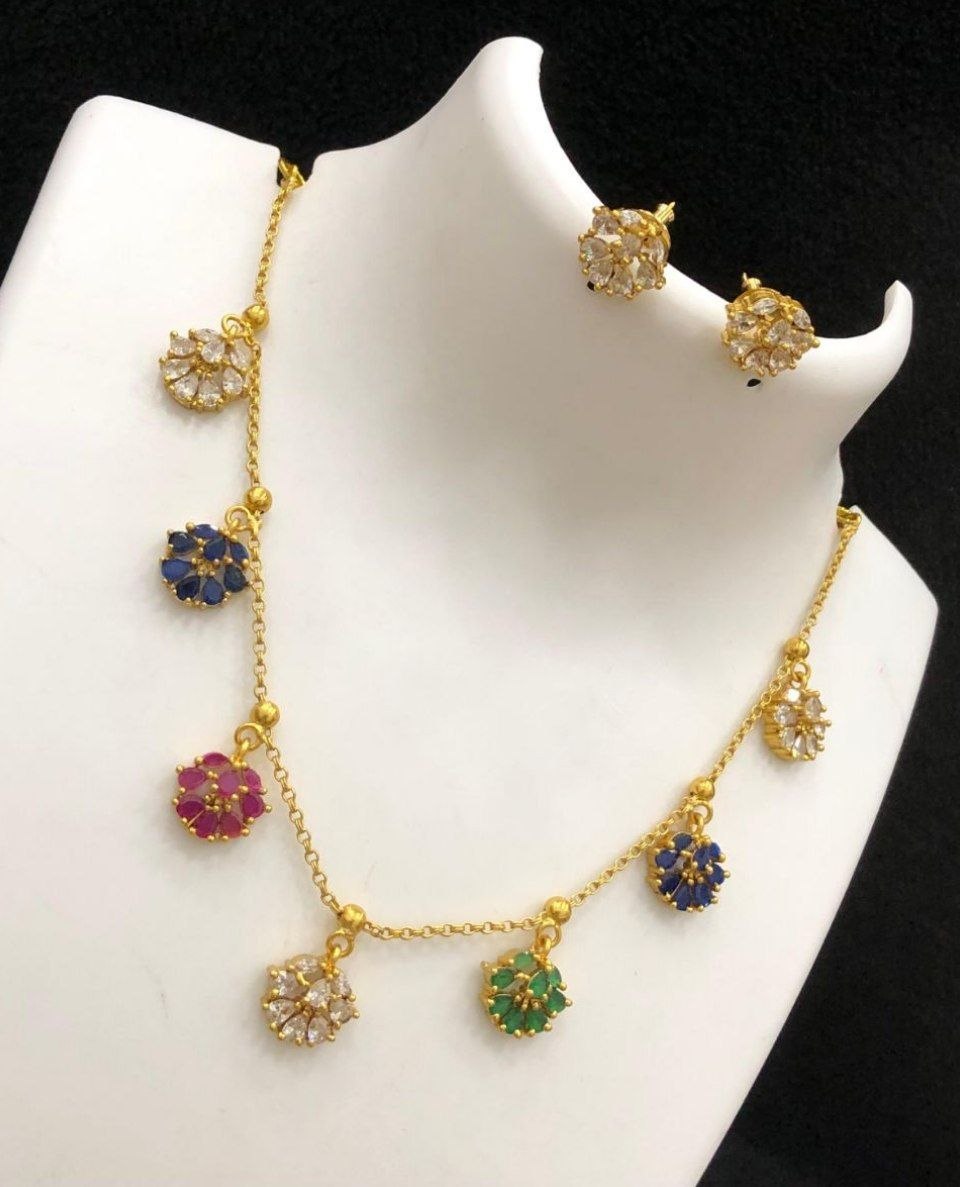 Classic Flower Necklace set - Multicolour